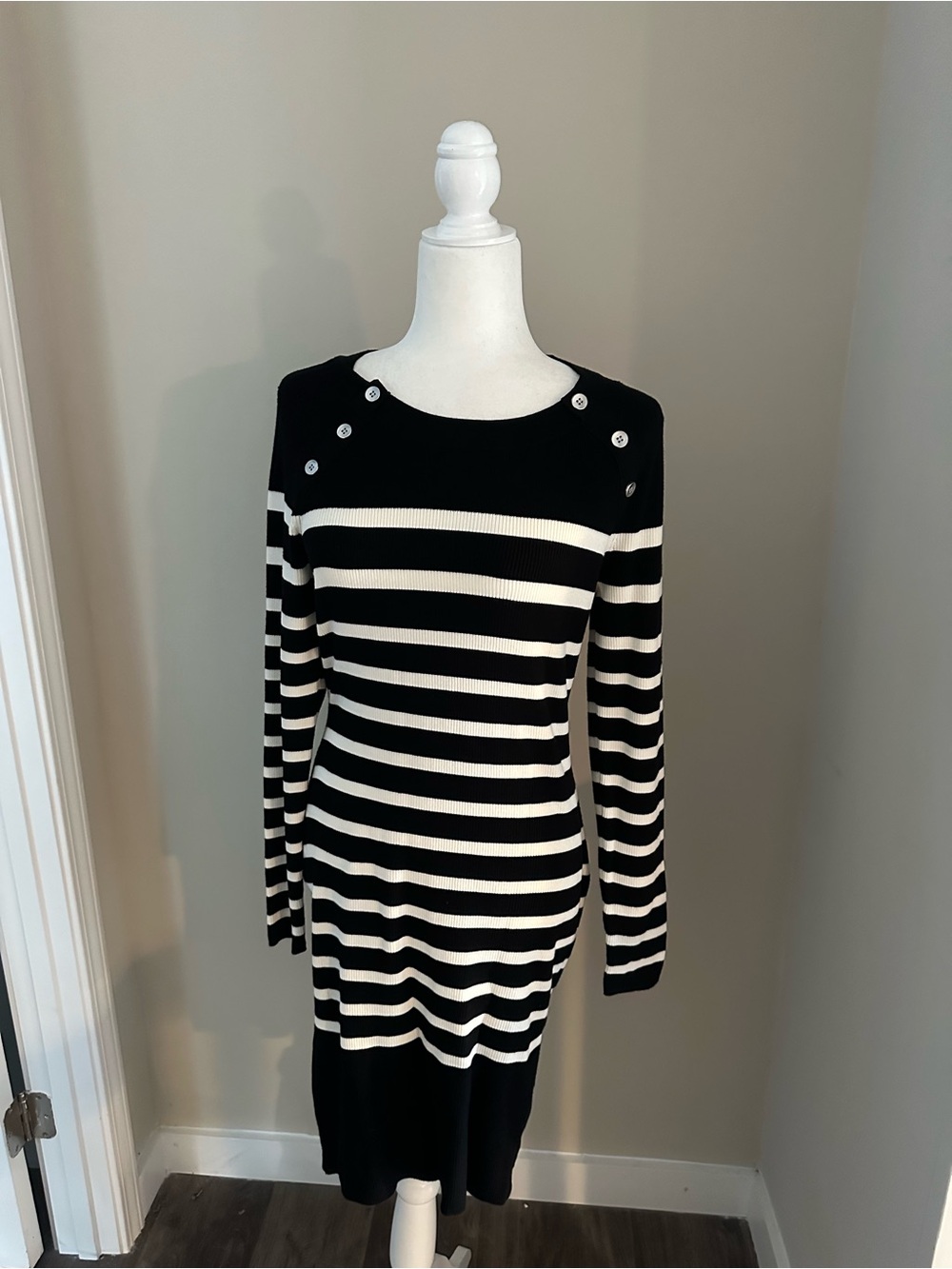 Market & Spruce Black and White Striped Long Sleeve Knit Dress